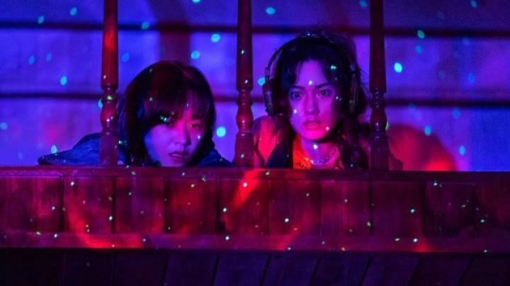 مسلسل خطأ تقني Glitch الحلقة 1 مترجمة ماي سيما