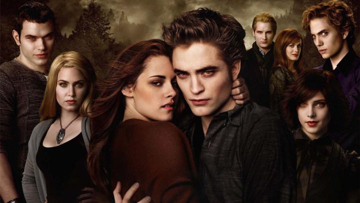 مشاهدة فيلم Twilight 2 New Moon 2009 مترجم ماي سيما